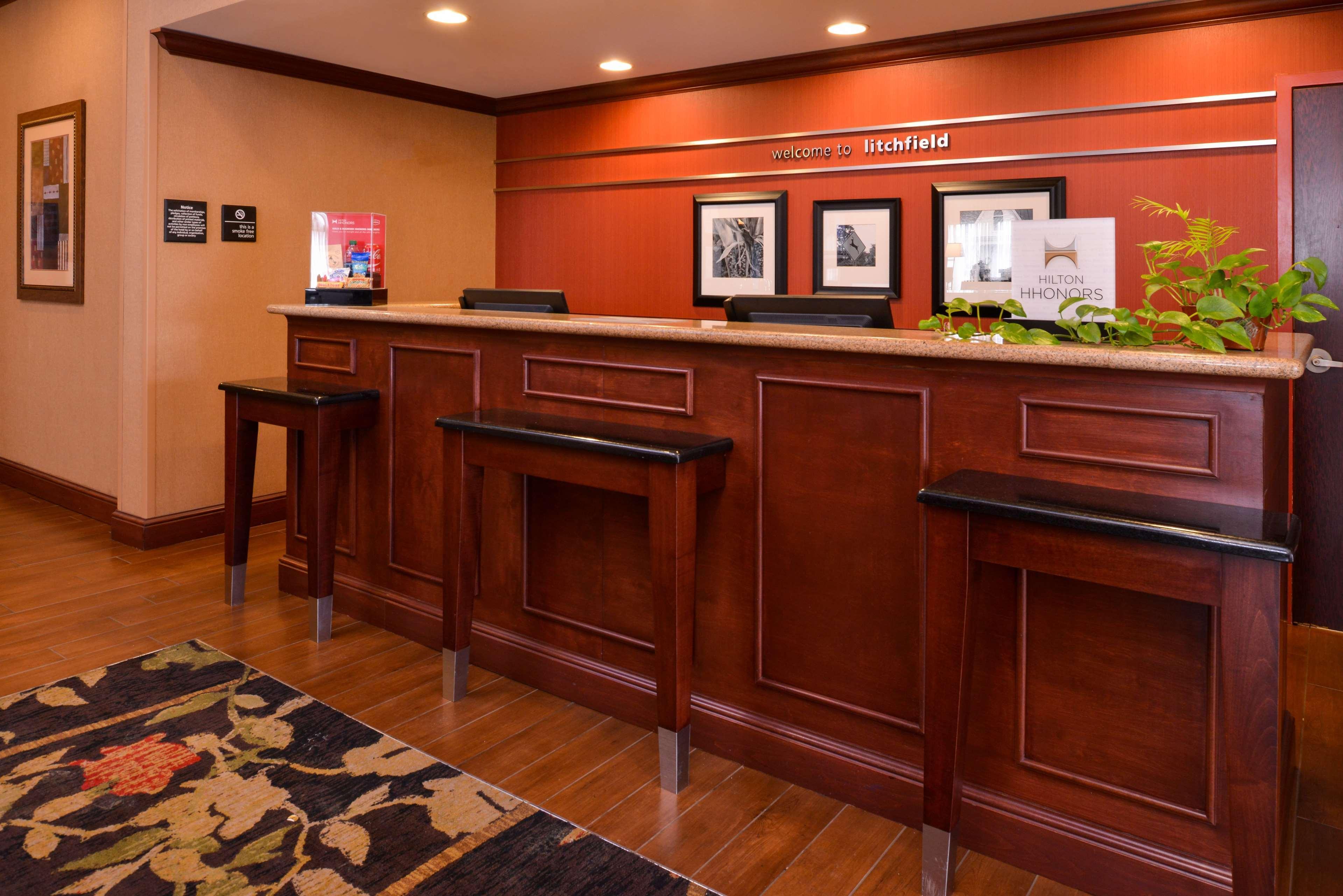 Hampton Inn By Hilton Litchfield Ngoại thất bức ảnh