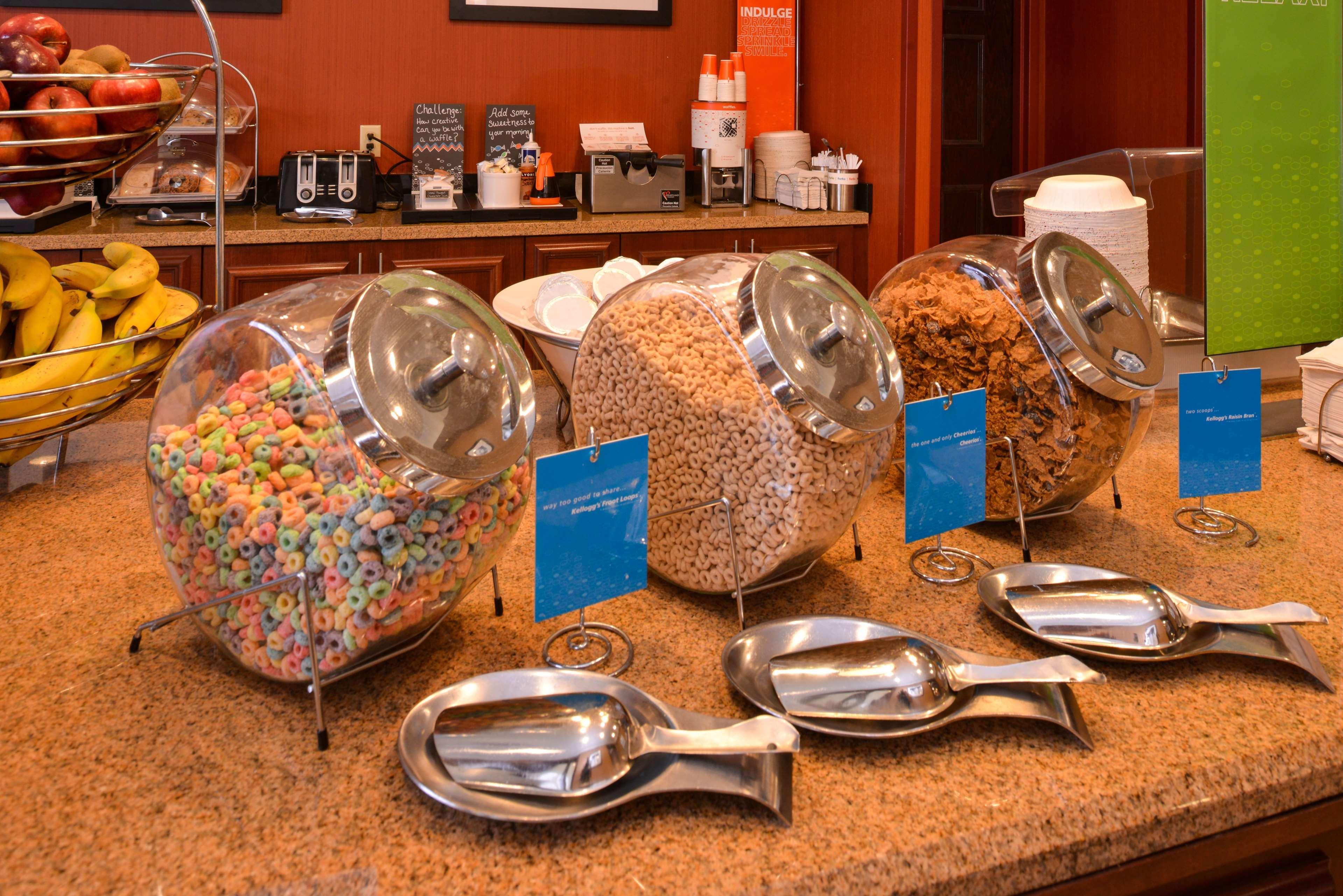 Hampton Inn By Hilton Litchfield Ngoại thất bức ảnh