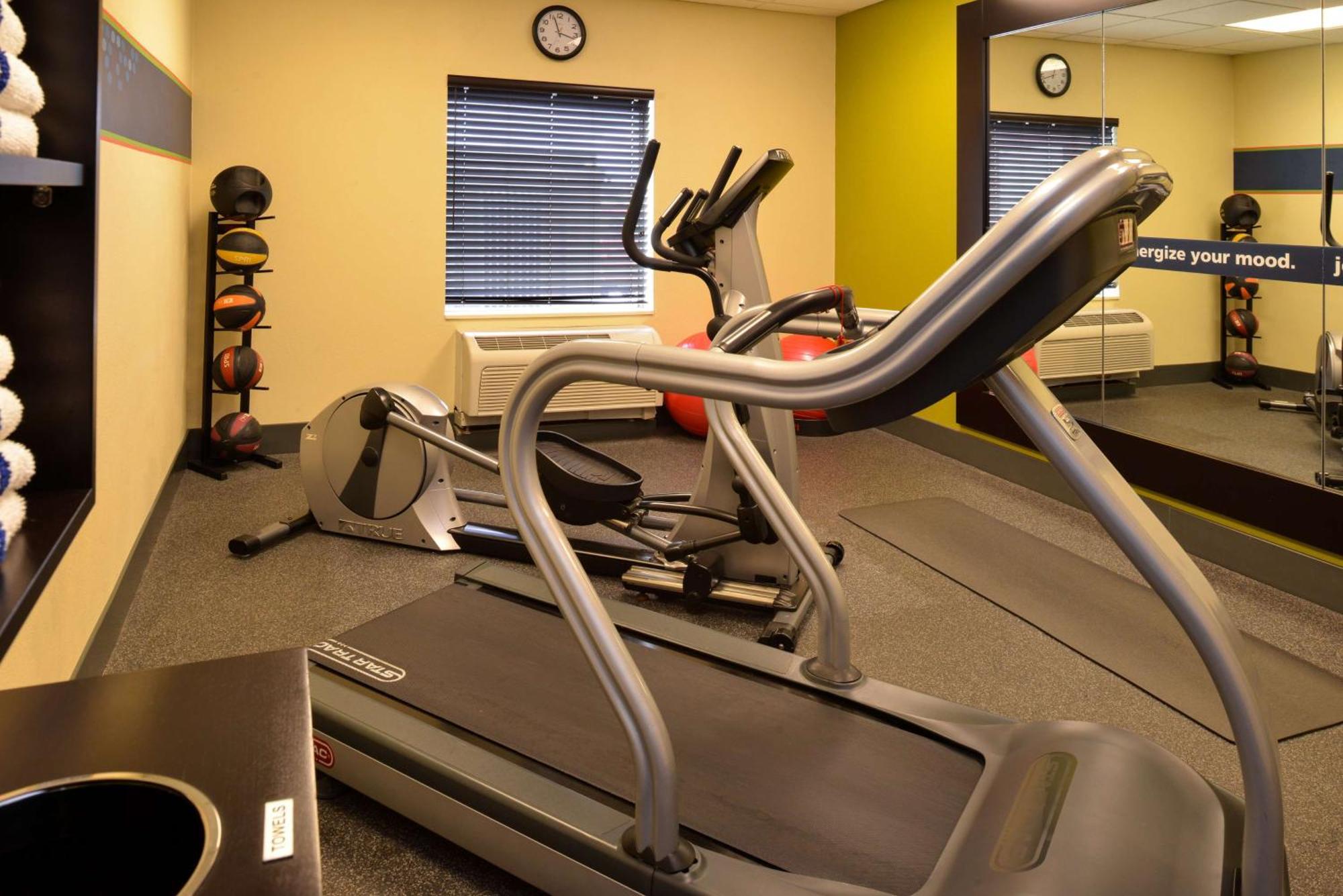 Hampton Inn By Hilton Litchfield Ngoại thất bức ảnh