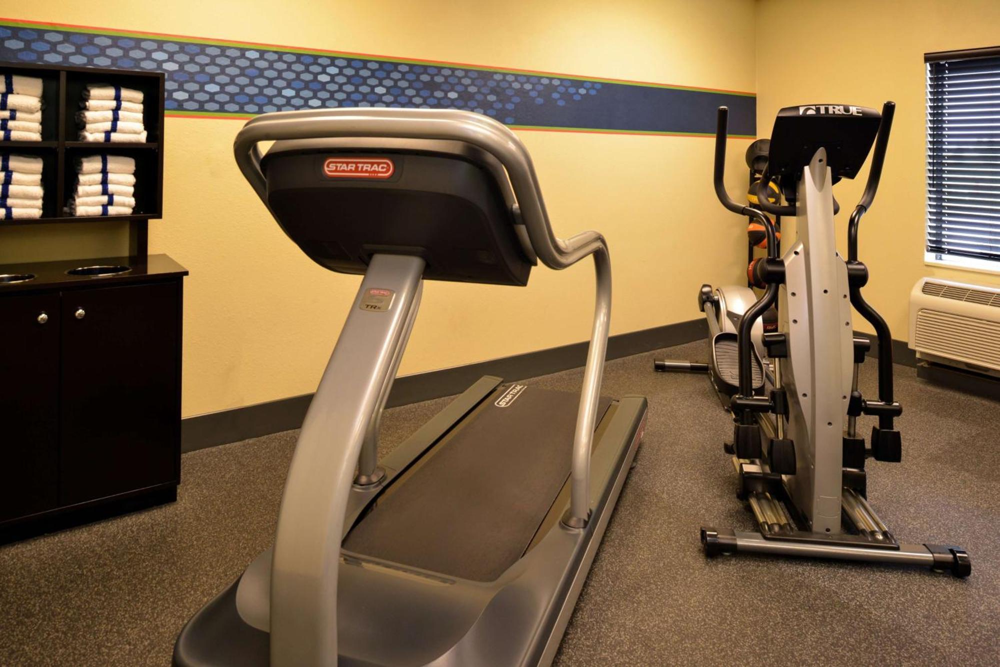 Hampton Inn By Hilton Litchfield Ngoại thất bức ảnh
