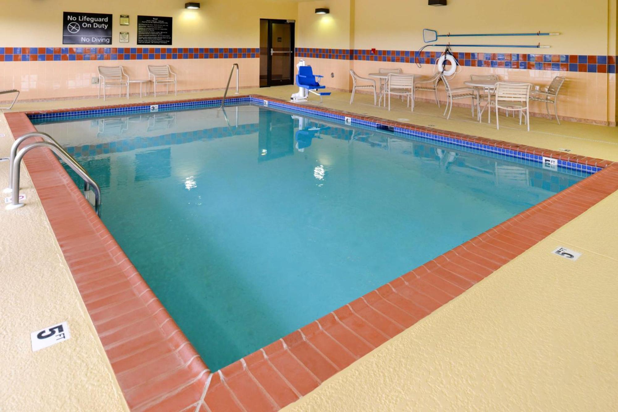 Hampton Inn By Hilton Litchfield Ngoại thất bức ảnh